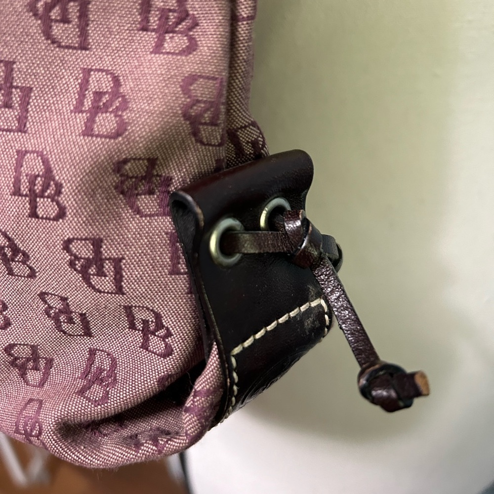 Dooney & Bourke handbag - Picture 3 of 13